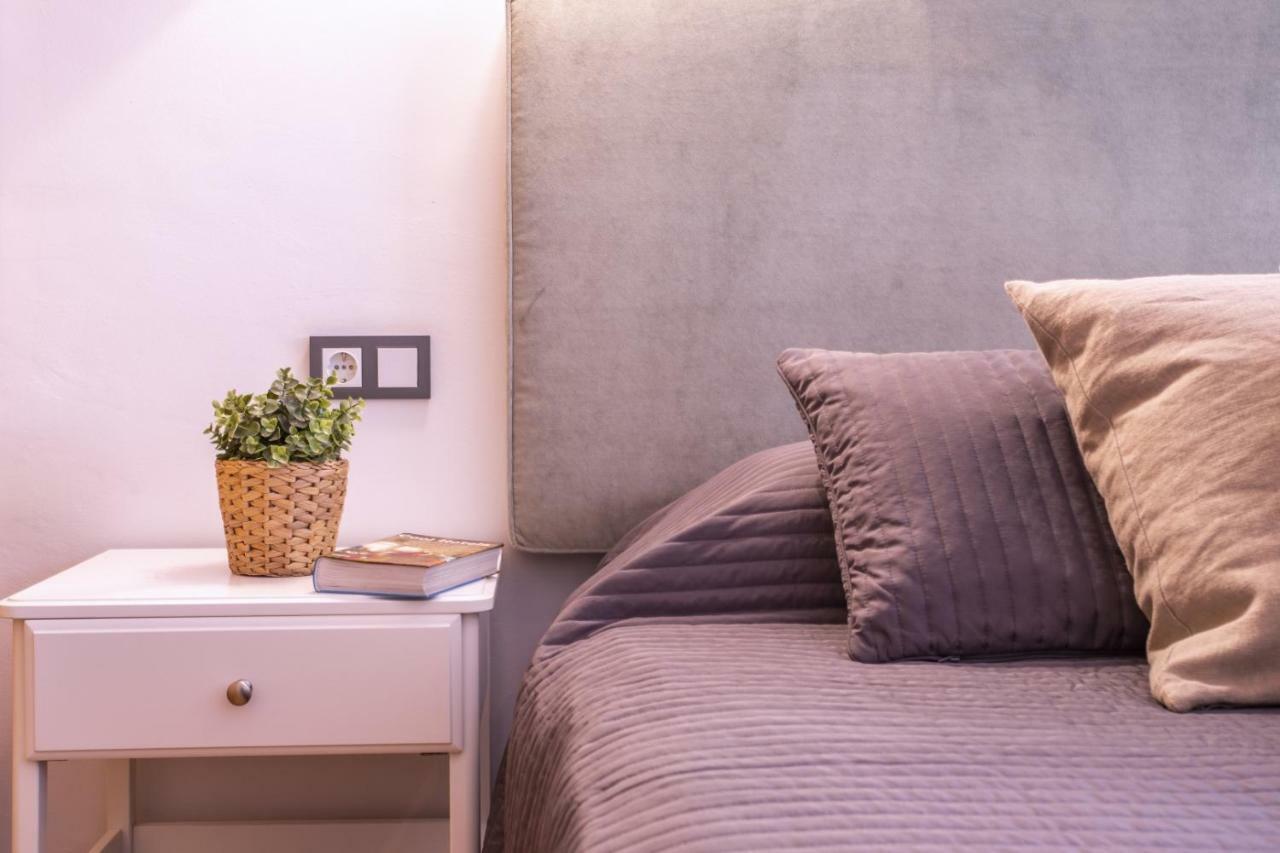 -Malagasunapts- Rooftop Pool & Free Parking Экстерьер фото